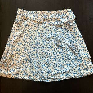 Mi Ami White and Blue Floral Mini Skirt